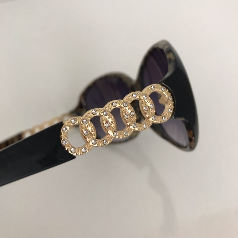 Guess Women's Sunglasses Black Frames W/Leopard Print Gold Rhinestone Accents - Picture 5 of 10